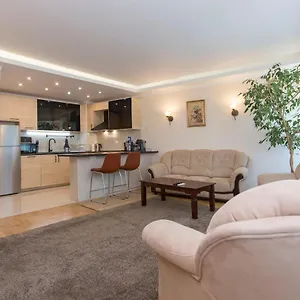 https://apartnent-daria-vas.sofiahotelsbg.com