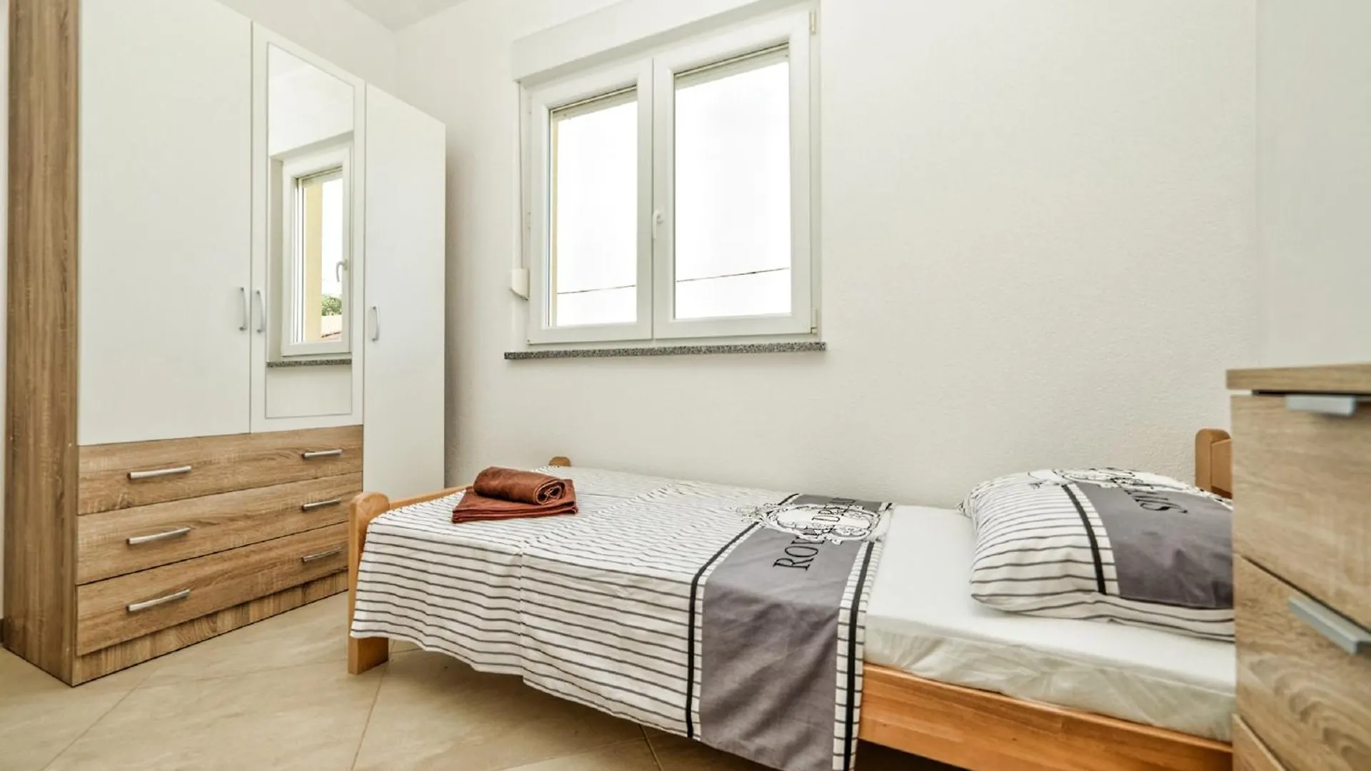 Apartment Una Pula