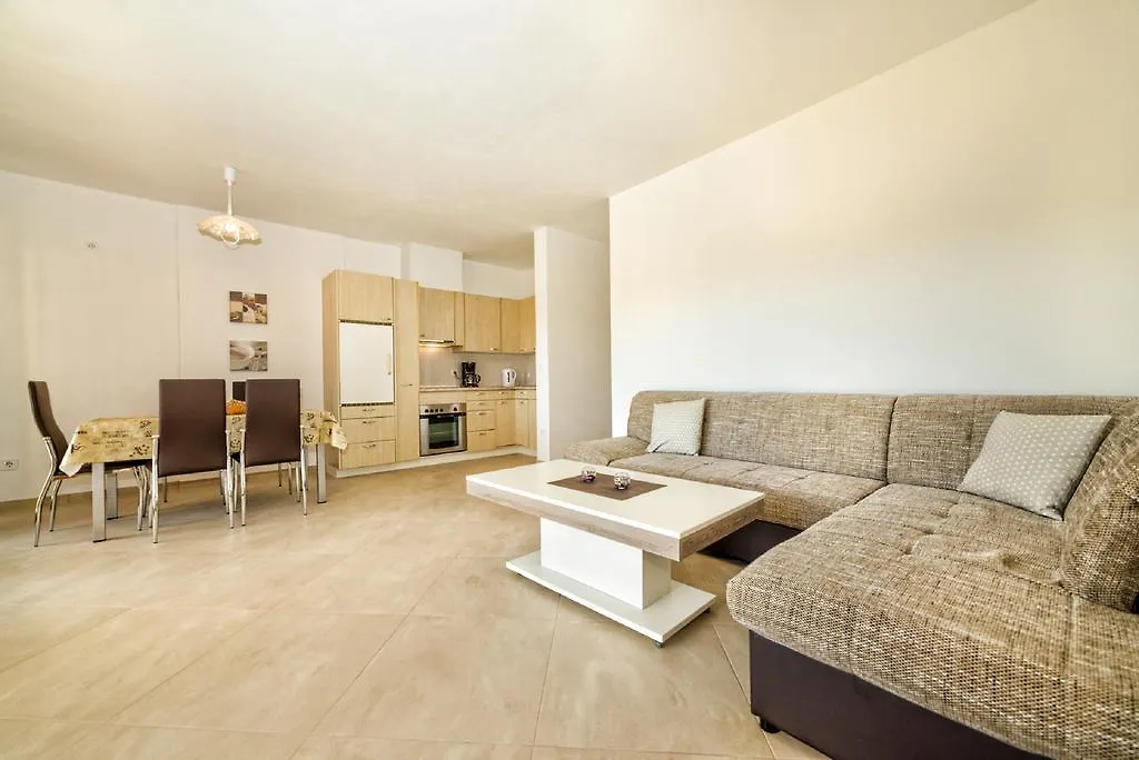 Apartment Una